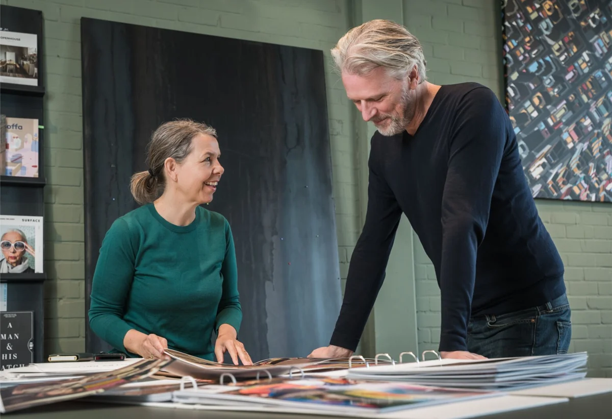 SECRID įkūrėjai Marianne van Sasse van Ysselt ir René van Geer savo studijoje
