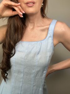 B3 lininė suknelė šviesiai mėlyna