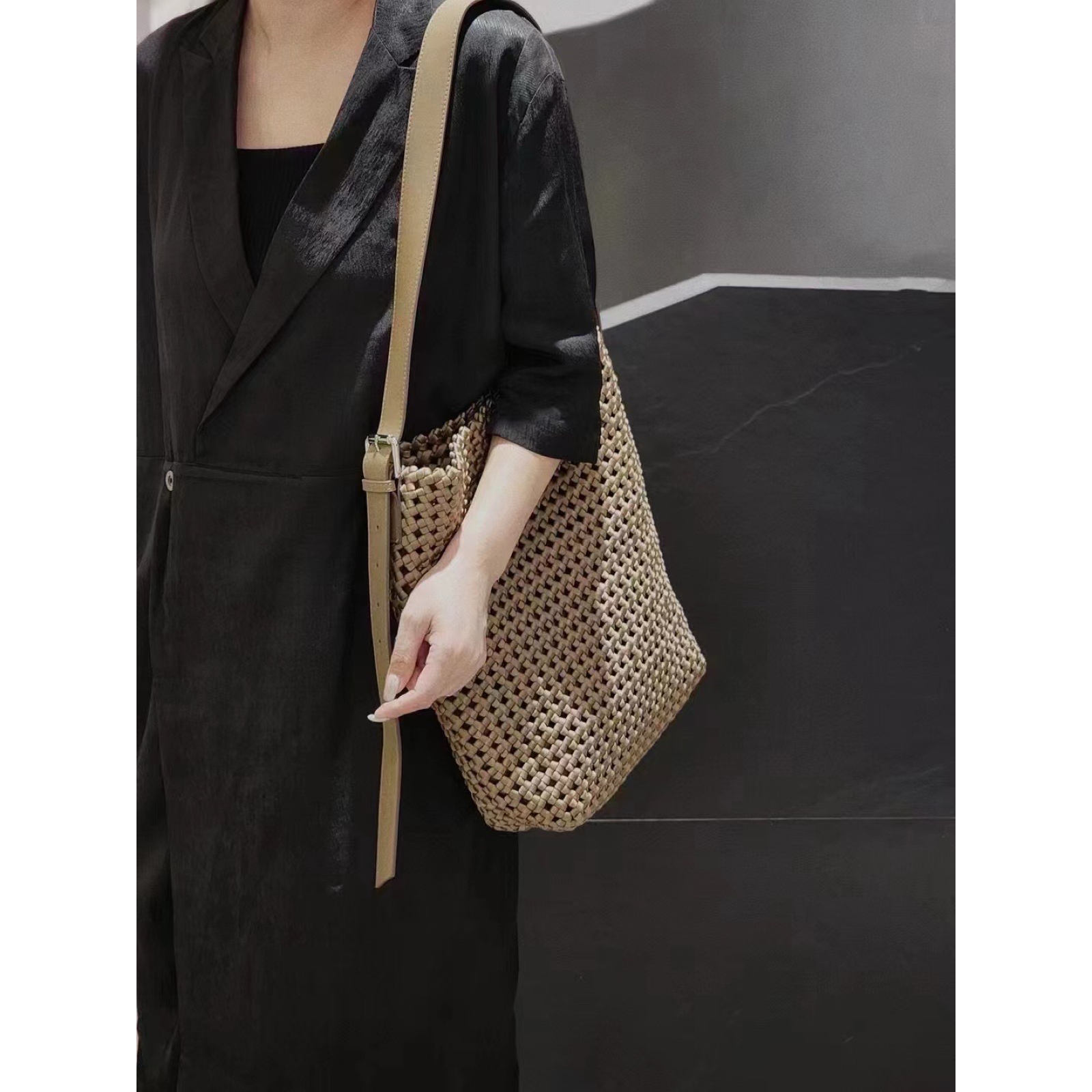 pixelcut_2-61.png Odinė rankinė #85907 - Image 3