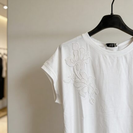 Marškinėliai su puošnia gėle #PK9158