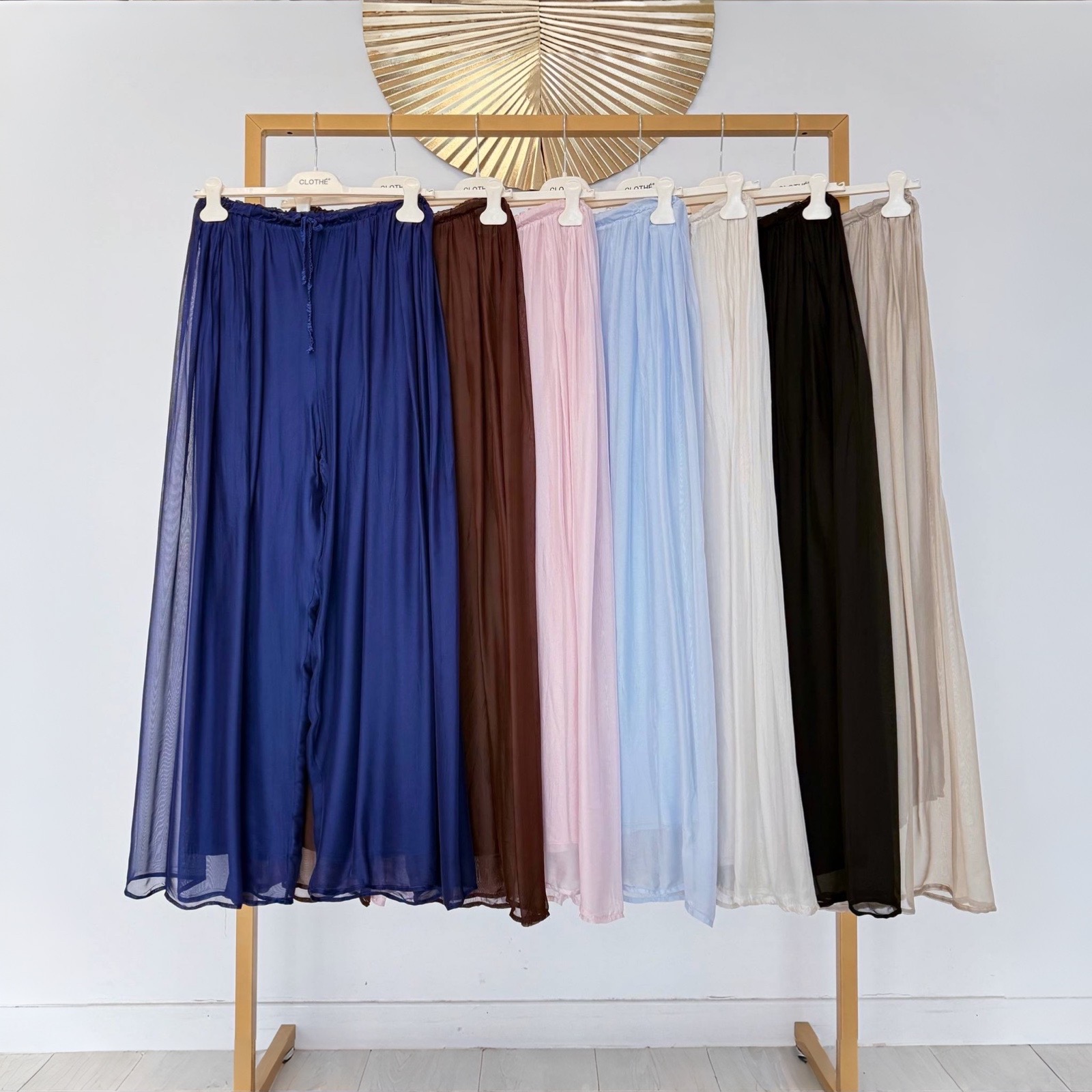 IMG_2146.jpeg Šilko/viskozės sijonkelnės #CLE01-T1413 - Image 1