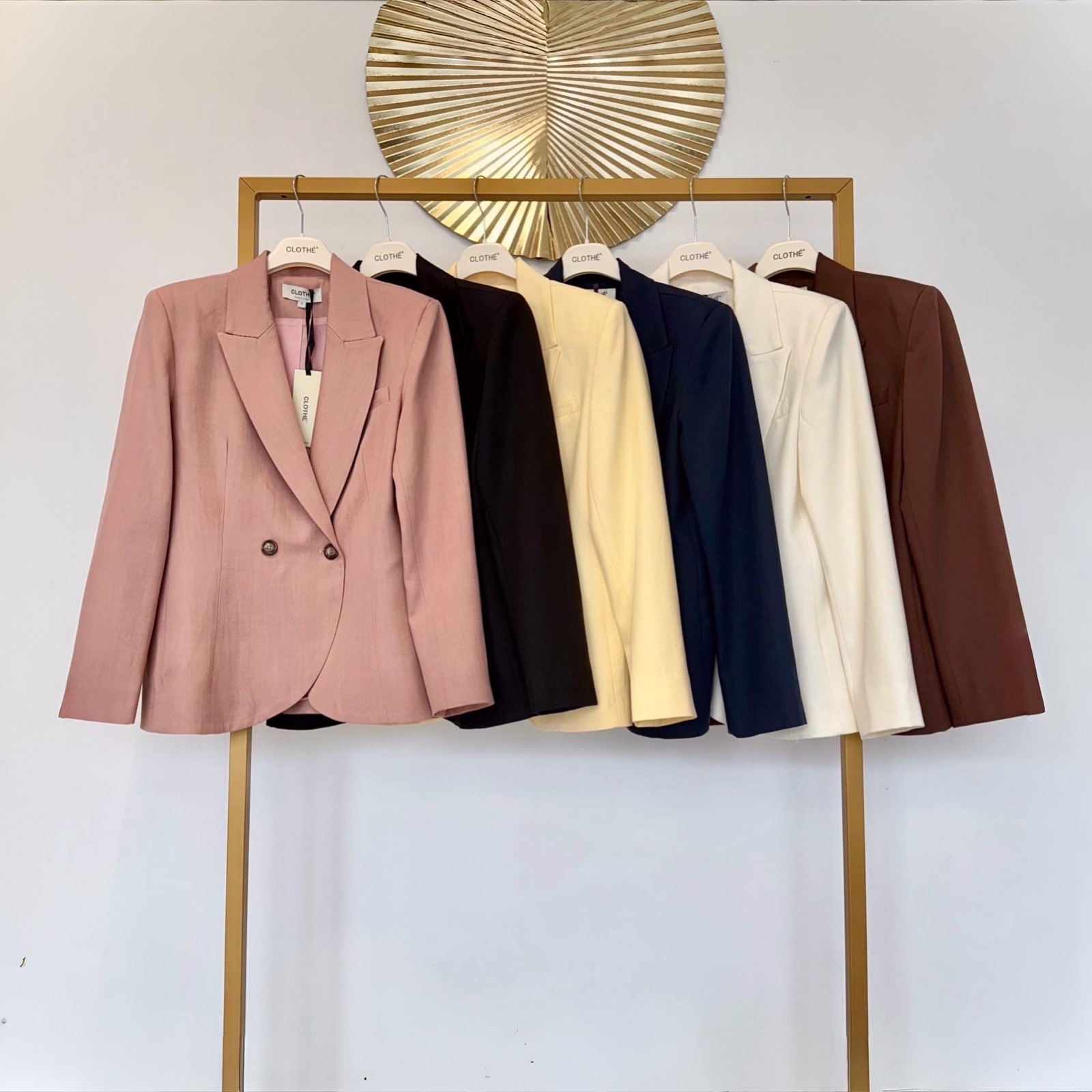 IMG_9809.jpeg Švarkas su dviem sagom #CLE01-B1381 - Image 1