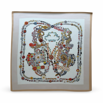 100% šilko skarelė FASCINO (53x53 cm)